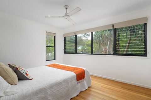 12 Naiad Court- Pool, Sleeps 8, Close To Beach - Holiday Byron Bay 0