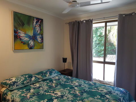 13 Coora Court - Sleeps 6, Pool, Air Con, Pets - Holiday Byron Bay 0