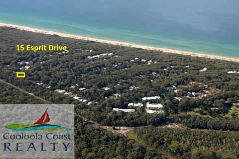 15 Esprit Drive - Rainbow Shores, Gorgeous, Modern Beach House - Holiday Byron Bay 2