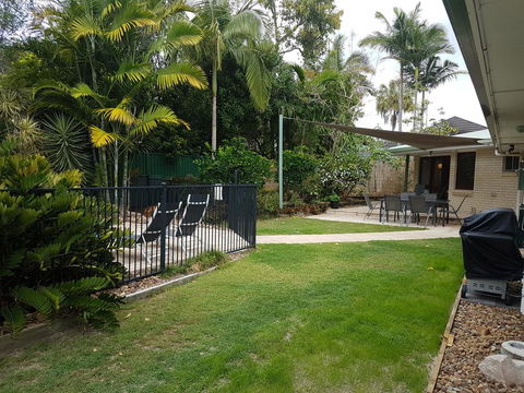 15 Larapinta Court - Family Home With Swimming Pool In A Quiet Street And Central Location Close To CBD - Holiday Byron Bay 3