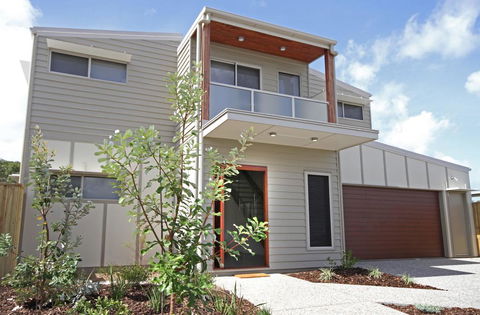 15 Wave Crescent Mount Coolum - Pet Friendly, WIFI, Foxtel, Linen Included - Holiday Byron Bay 0