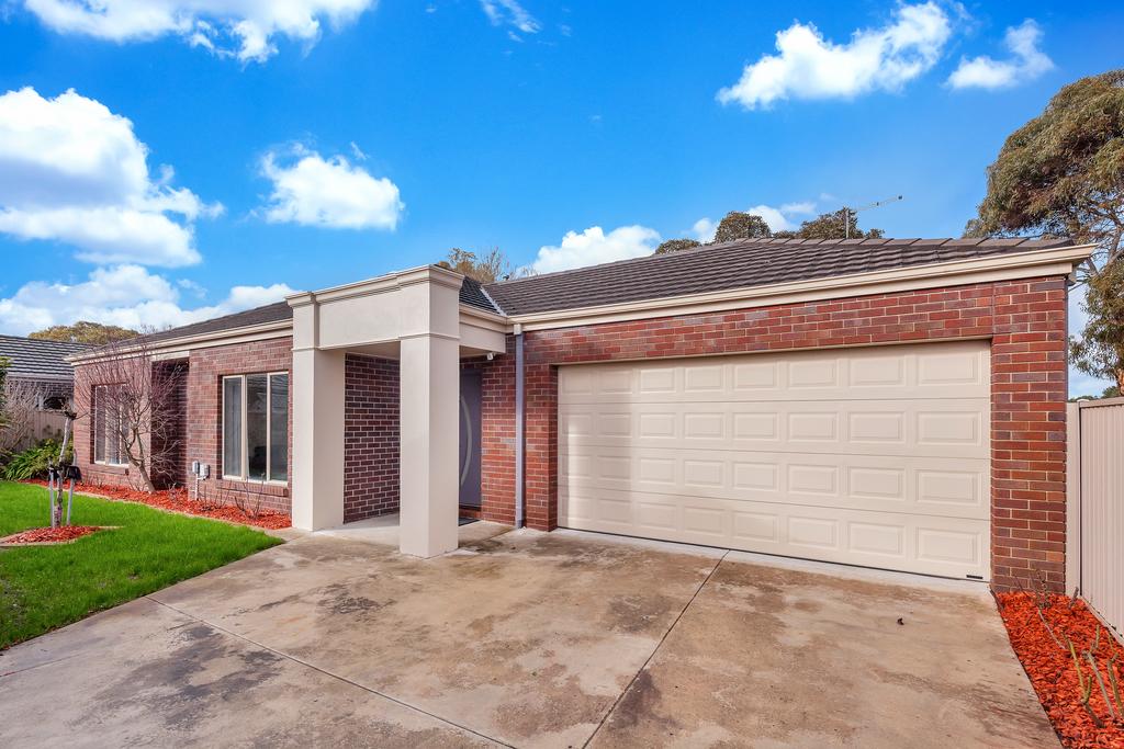 Ballarat VIC Holiday Byron Bay