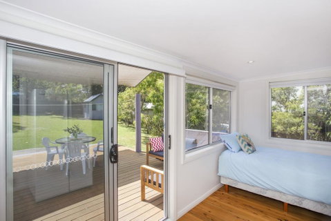 17A Crescent St ULLADULLA - Holiday Byron Bay 2