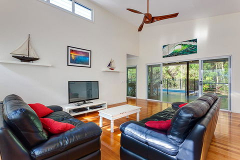 19 Satinwood - Natures Retreat With A Bit Of Sandy Feet - Holiday Byron Bay 1