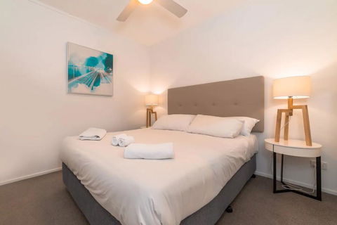 2 Bedroom Apartment Seconds From Valley - Holiday Byron Bay 3