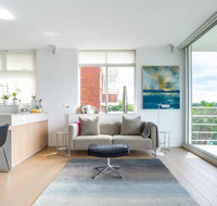 2 Bedroom Apartment with Bay View - Holiday Byron Bay