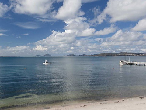 2/137 Soldiers Point Road - Luxury Unit On The Waterfront With Aircon And Free Unlimited Wi Fi - Holiday Byron Bay 2