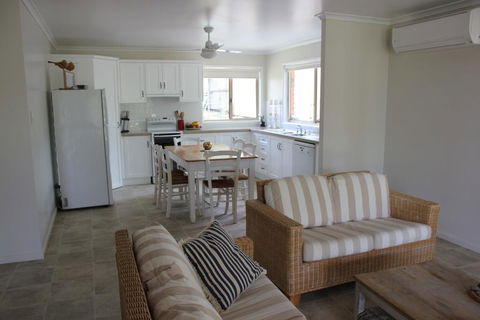2/51 Carlo Road - Rainbow Beach - Holiday Byron Bay 0