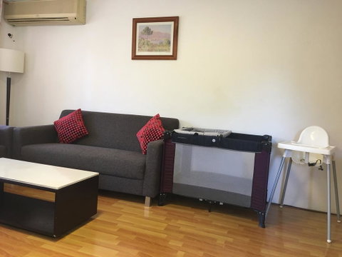 230M Hurstville Station Apartment - Holiday Byron Bay 1