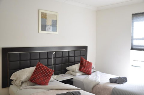230M Hurstville Station Apartment - Holiday Byron Bay 2
