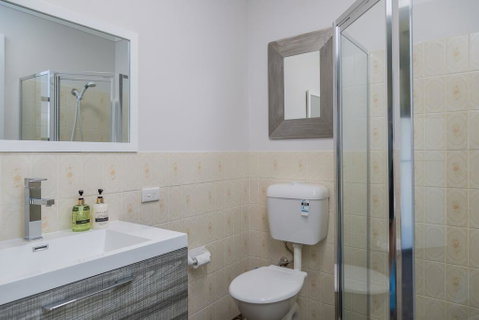 235 Mitchell Parade, Mollymook - Holiday Byron Bay 3