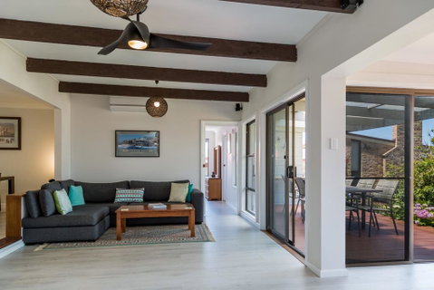 235 Mitchell Parade, Mollymook - Holiday Byron Bay 1