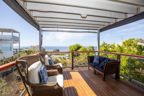 BEST OCEAN VIEWS ON STRADDIE + SUNSET DECK - Holiday Byron Bay 1