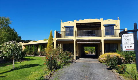 Chateau Bass - Holiday Byron Bay 1