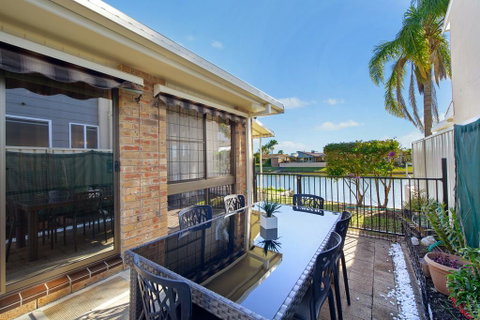 29a Ballina Crescent, Port Macquarie - Holiday Byron Bay 0
