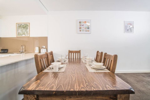 2bed2bath APT At Wolli Creek+P,  Close To Airport - Holiday Byron Bay 2
