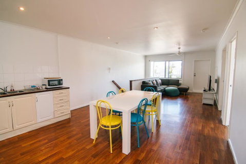 3 Bedroom Apartment / Spence St - Holiday Byron Bay 3