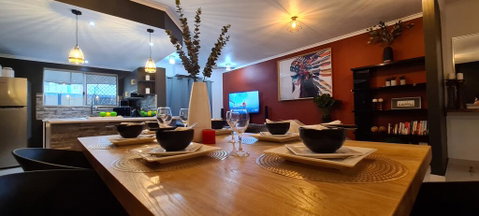 3 BEDROOM CITY ESCAPE - CHAMPAGNE STAYS Darwin - Holiday Byron Bay 3