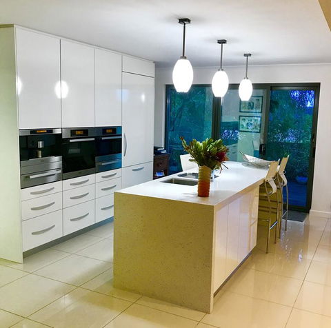 3 Divas Luxury Accommodation - Holiday Byron Bay 1
