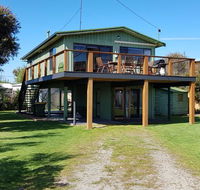 4 Bounty - Holiday Byron Bay