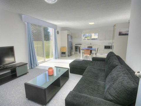 45B Wharf Street Downstairs - Holiday Byron Bay 0
