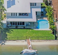 5 Star Water Front Luxury Rooms Ava Gold Coast - Holiday Byron Bay