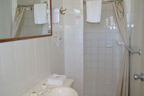 6 Lakeview Plaza - Holiday Byron Bay 1