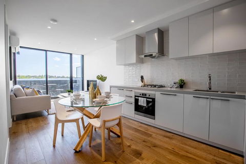 61, Boutique One-bedroom, Boxhill Central, Mall - Holiday Byron Bay 1