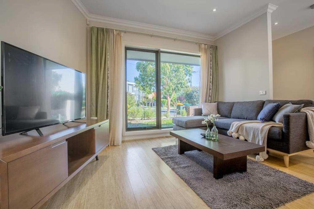 Doncaster East VIC Holiday Byron Bay