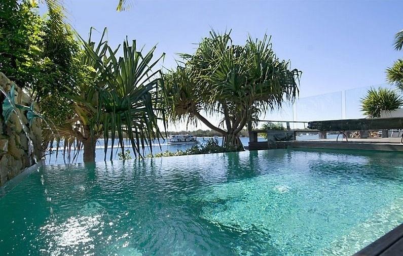 Noosa QLD Holiday Byron Bay