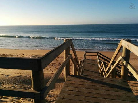 90 Mile Beach Escape - Holiday Byron Bay 1