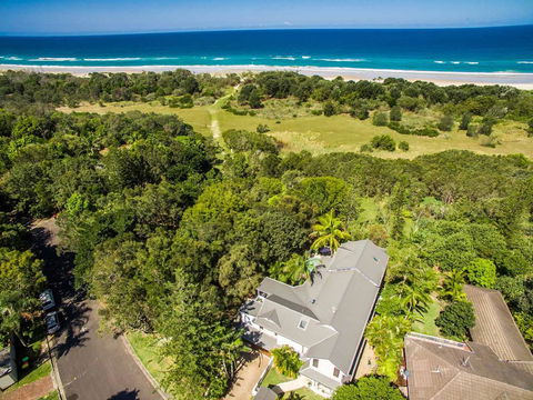 A PERFECT STAY - Baby Blue - Holiday Byron Bay 1