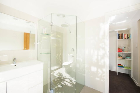 A Suite Spot In The Hills - Holiday Byron Bay 2
