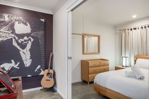 A SWEET ESCAPE - Brandon St Beach & Spa - Holiday Byron Bay 1