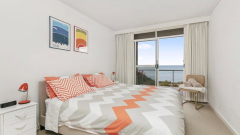 ABSOLUTE BEACHFRONT - FRANKSTON - Holiday Byron Bay 3