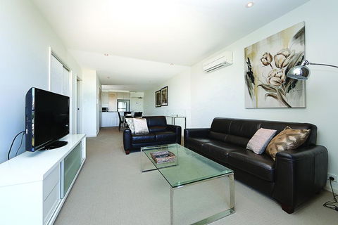 Accommodate Canberra - Aspire - Holiday Byron Bay 2
