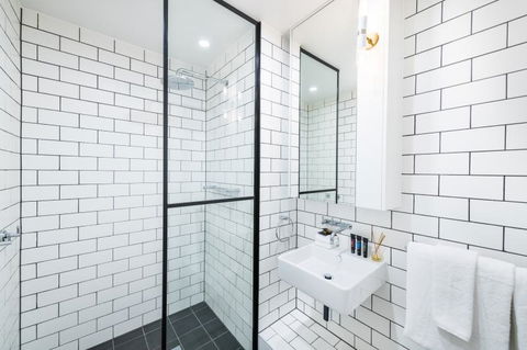 Accommodate Canberra - The Prince - Holiday Byron Bay 1