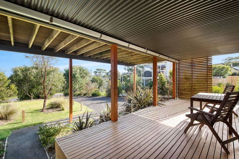 Acqua Vista - Water View, Fireplace, Walk To Beach - Holiday Byron Bay 3