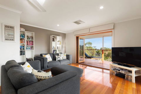 Acqua Vista - Water View, Fireplace, Walk To Beach - Holiday Byron Bay 1