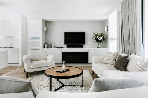 Double Bay Prestige IH - Holiday Byron Bay 1