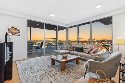 EAST34/60 - Urban Sanctuary - Holiday Byron Bay 0