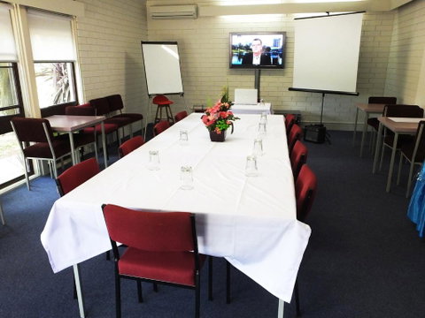 Edinburgh Motor Inn - Holiday Byron Bay 4