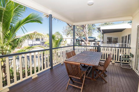 E.V. - Eurong Beach Villa - Holiday Byron Bay 2