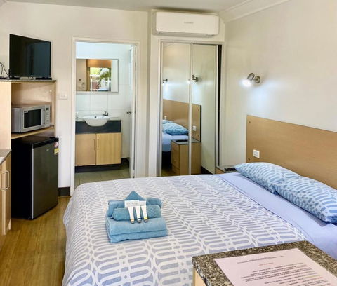 Econo Lodge Karratha - Holiday Byron Bay 0