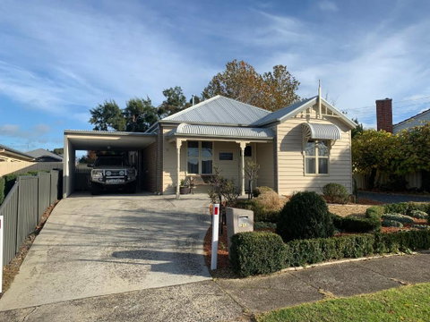 Elmsford Cottage - Holiday Byron Bay 0