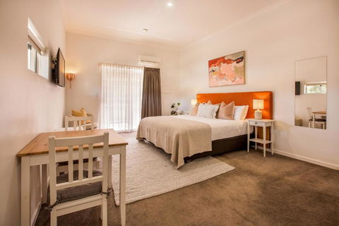 EM Apartments - Holiday Byron Bay 3