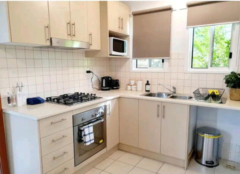 Entire 3 Bedroom Doveton House, No Sharing - Holiday Byron Bay 1