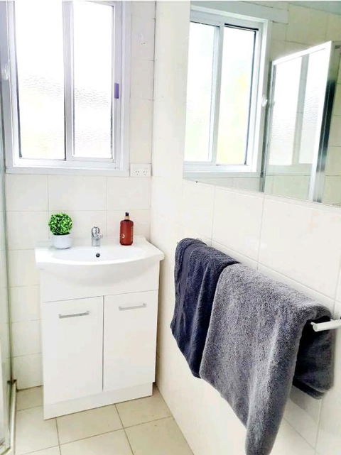 Entire 3 Bedroom Doveton House, No Sharing - Holiday Byron Bay 4