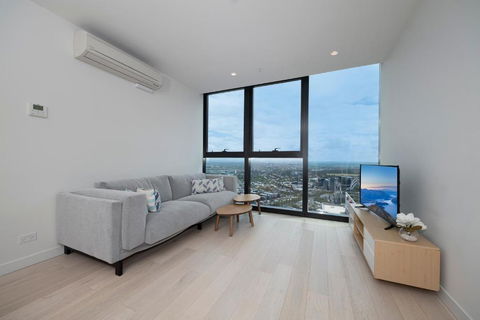 EQ Tower Modern Apartments Melbourne Central CBD - Holiday Byron Bay 3