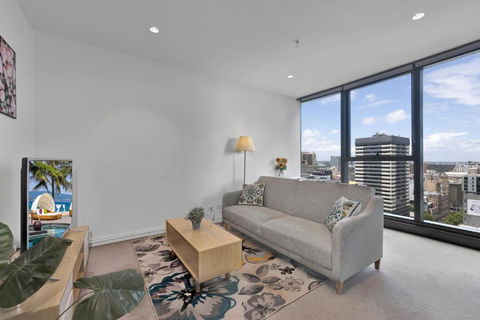 EPORO Tower Modern Apartments Melbourne Central CBD - Holiday Byron Bay 0